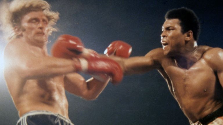 Bugner bojuje s Muhammadem Alim v Las Vegas v roce 1973. Obrázek: AP