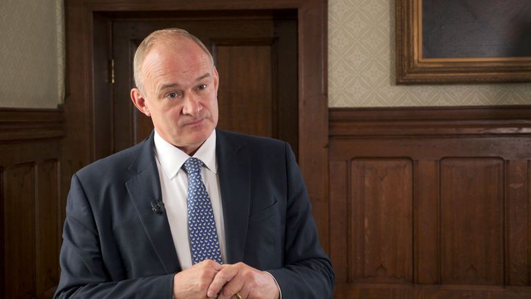 Sir Ed Davey řekl, že Elon Musk by měl být zatčen