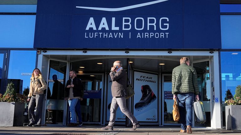Letiště Aalborg v Dánsku bylo zavřeno přes noc. Pic: Ritzau Scanpix/Bo Amstrup/Reuters