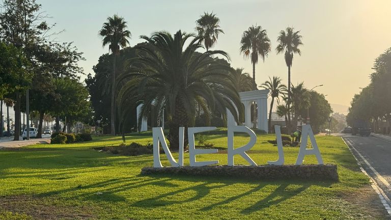 Sky News navštívil Nerja před Clacherovým soudem