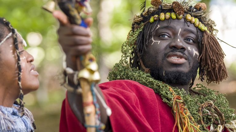 Kofi Offeh se vyhnul přímé odpovědi na to, zda donutil jeho „handmaiden“