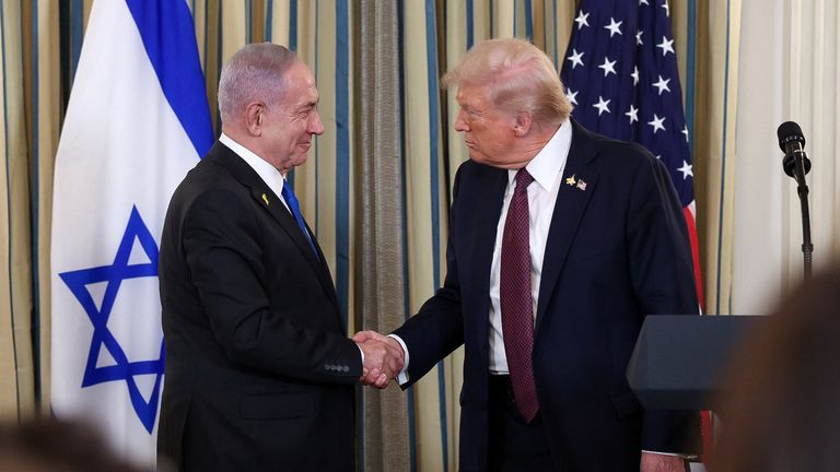 Trump a Netanyahu minulý měsíc oznámili 20bodový mírový plán. Pic: Reuters