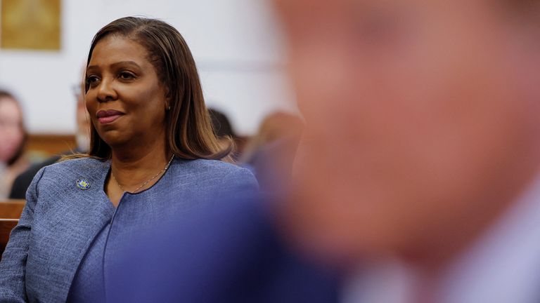 Paní James u soudu během Trump's Civilní podvody v roce 2024. Obrázek: Reuters