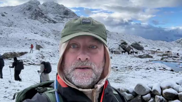 Rob Mason na treku Up Mount Everest. Pic: Rob Mason