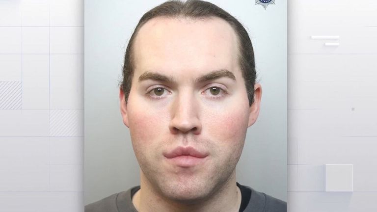 Odsouzený podvodník a sebepopisovaný „Britský kardashian“ Jack Watkin