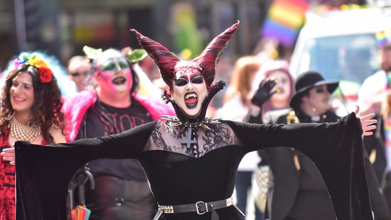 Scéna z Manchester Pride 2024. Budoucnost akce je nejistá. Obrázek: AP