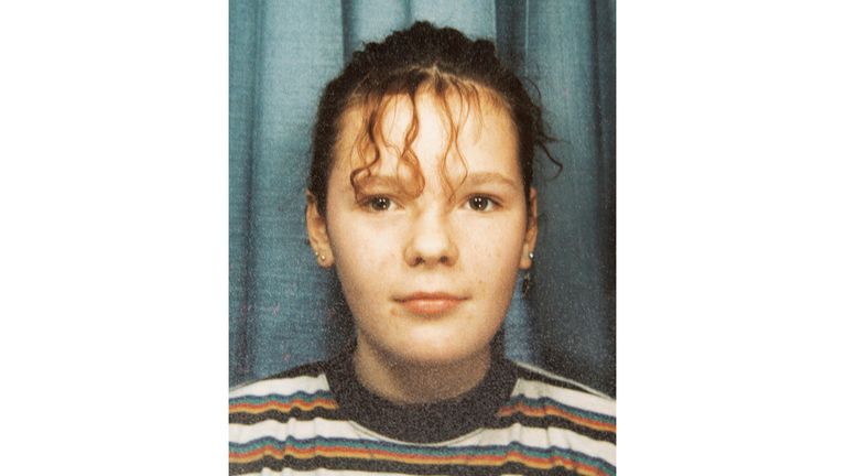 Tělo Lindsay Rimera bylo nalezeno v kanálu blízko jejího domu o šest měsíců později. Pic: Policie 