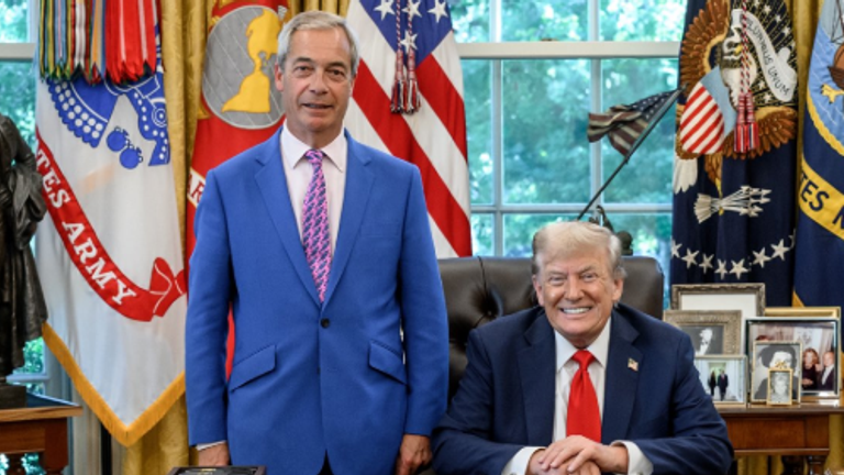 Nigel Farage s Donaldem Trumpem v Oválné kanceláři minulý měsíc. Pic: X/Nigel Farage