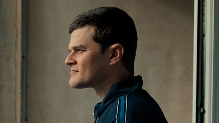 Životní příběh Johna Davida byl natočen ve filmu, s Robertem Aramayem v hlavní roli. Pic: Studiocanal