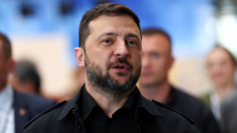 Pan Zelenskyy říká, že jeho jednotky dosáhly zisků. Soubor Pic: Reuters 